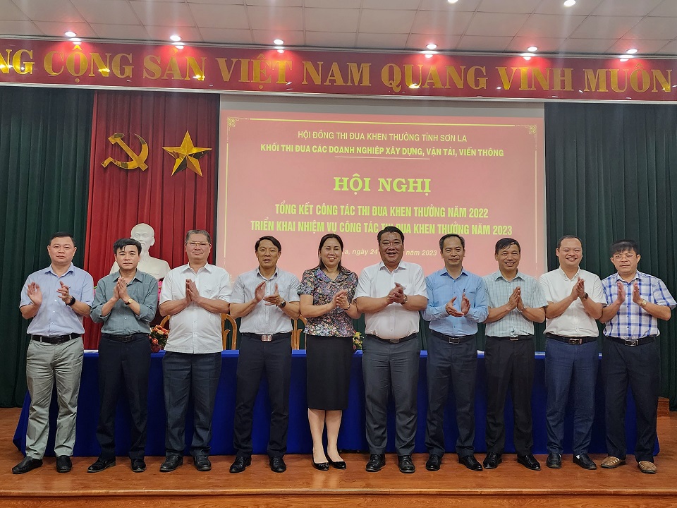 Hội nghị tổng kết công tác thi đua, khen thưởng năm 2022 và triển khai nhiệm vụ công tác thi đua, khen thưởng năm 2023 của Khối Thi đua các doanh nghiệp xây dựng, vận tải, viễn thông